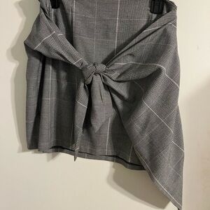 Elegant Gray Plaid Women's Skirt